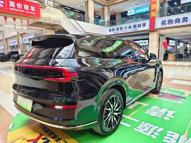 Changan Qiyuan Q07 — Фото автомобиля 2