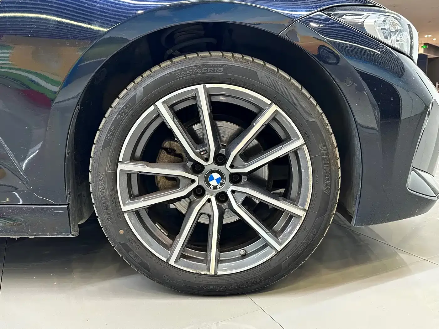 BMW BMW 3 Series 2024 325Li M Sport Package — Фото автомобиля 20