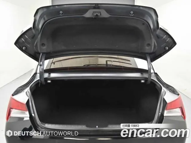 Hyundai AVANTE Avante (CN7) — Фото автомобиля 19