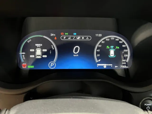 Toyota Granvia — Фото автомобиля 11