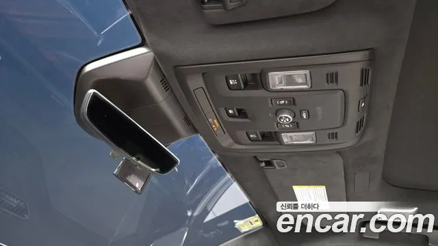 Cadillac Escalade 5th Gen — Фото автомобиля 29