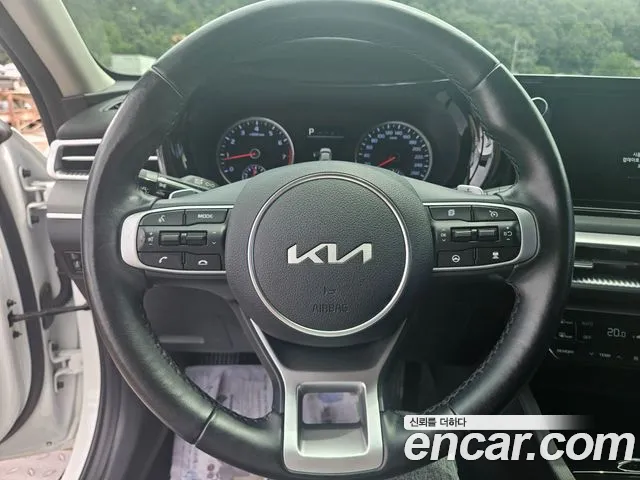 Kia K5 K5 3 поколение 2.0 LPI(Для проката) — Фото автомобиля 13