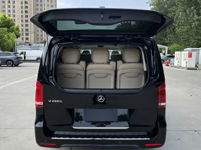 Mercedes-Benz V-Class — Фото автомобиля 4