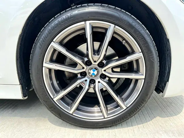 BMW 3 Series — Фото автомобиля 14