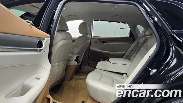 Hyundai Grandeur Exclusive — Фото автомобиля 12