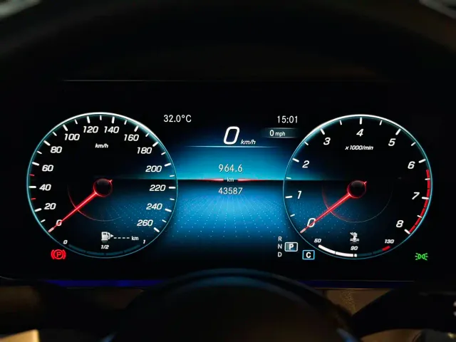 Mercedes-Benz CLS-Class — Фото автомобиля 10