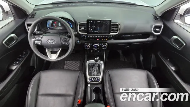 Hyundai Venue — Фото автомобиля 10