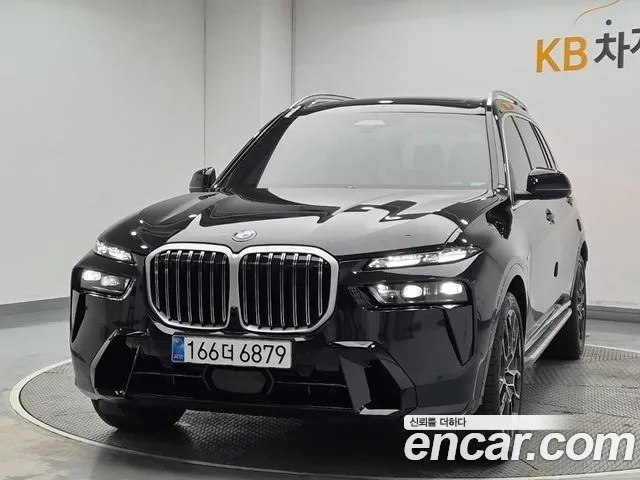 Фотография автомобиля — BMW X7 G07
