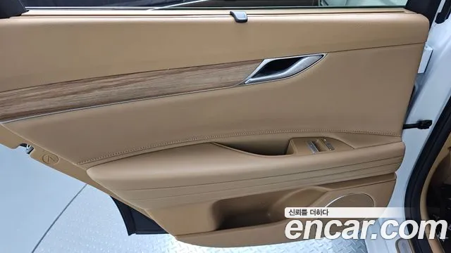 Genesis G80 RG3 — Фото автомобиля 13