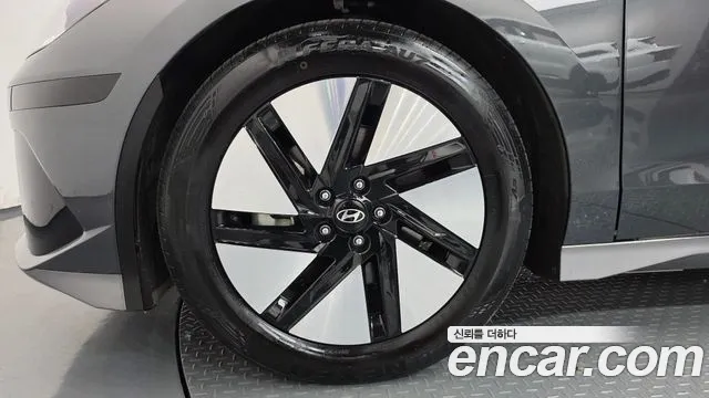 Hyundai Ioniq 6 — Фото автомобиля 5