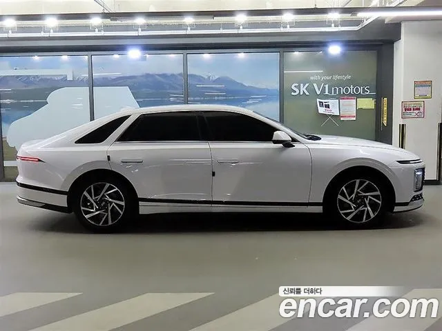 Hyundai Grandeur GN7 — Фото автомобиля 3
