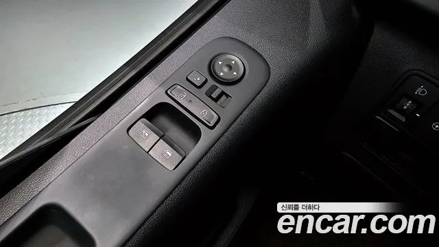 Hyundai Staria Staria — Фото автомобиля 16