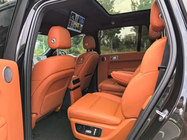 Li Auto L9 — Фото автомобиля 20
