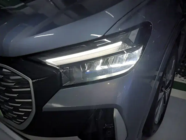 Audi Q4 e-tron — Фото автомобиля 23
