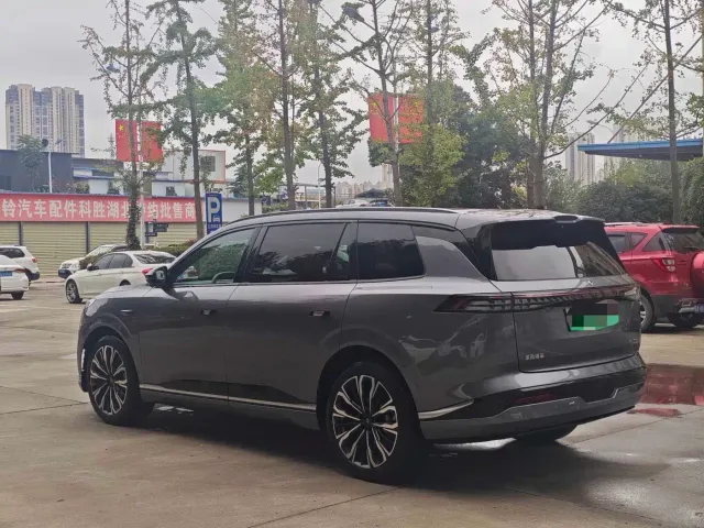 Dongfeng eπ 008 — Фото автомобиля 15