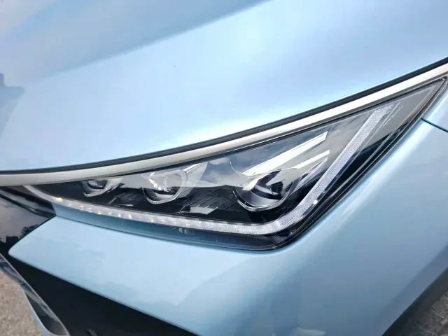 BYD Tang — Фото автомобиля 16