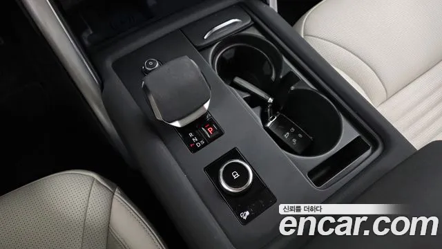 Land Rover Discovery — Фото автомобиля 4