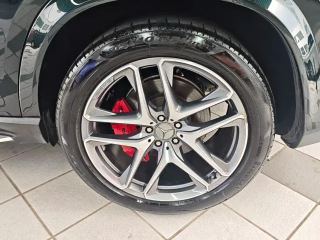 Mercedes-Benz GLE-Class AMG — Фото автомобиля 10