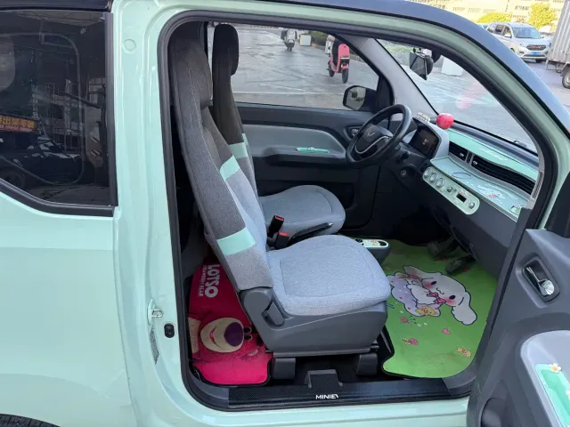 Wuling Hongguang Mini EV — Фото автомобиля 5