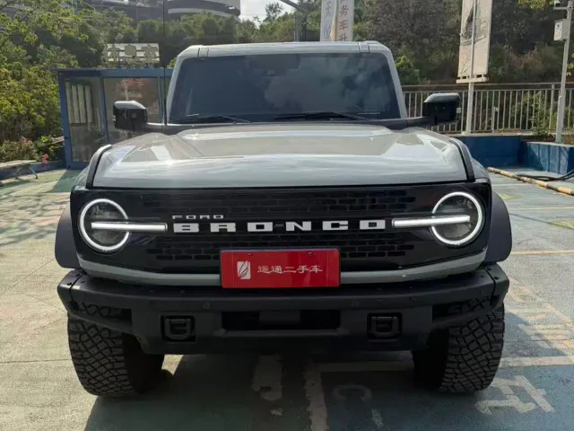 Фотография автомобиля — Ford Bronco