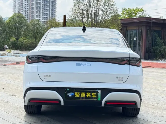BYD Seal 06 — Фото автомобиля 8