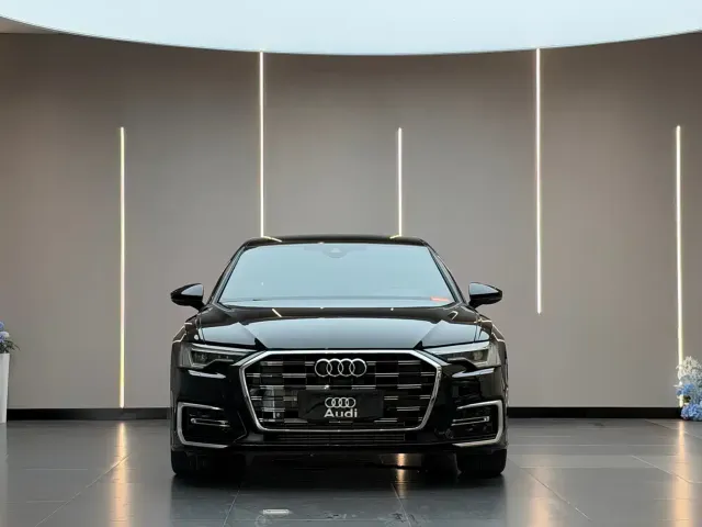Audi A6L — Фото автомобиля 2