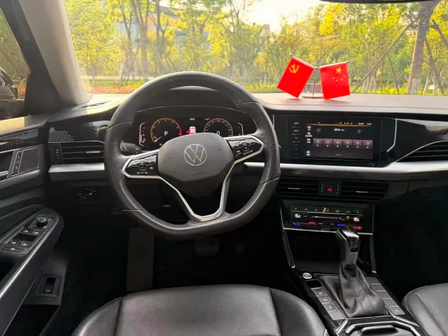 Volkswagen Passat — Фото автомобиля 22
