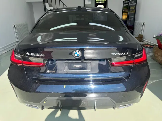 BMW 3 Series — Фото автомобиля 5