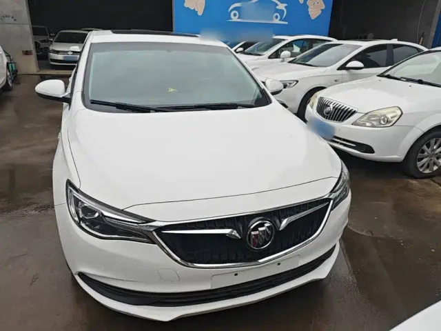 Buick Excelle — Фото автомобиля 2