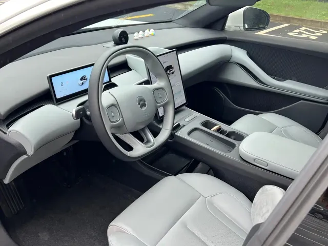 Nio ET5 Touring — Фото автомобиля 6