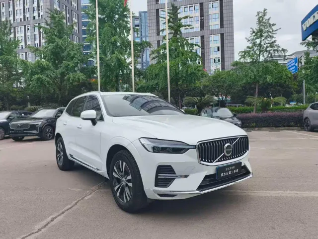 Volvo XC60 — Фото автомобиля 6