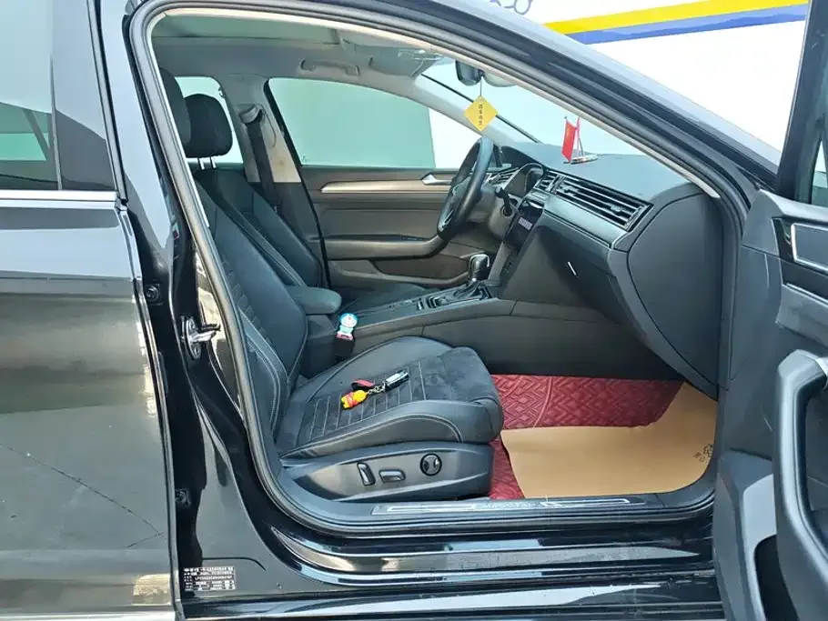 Volkswagen Magotan 2020 330TSI DSG Luxury — Фото автомобиля 8