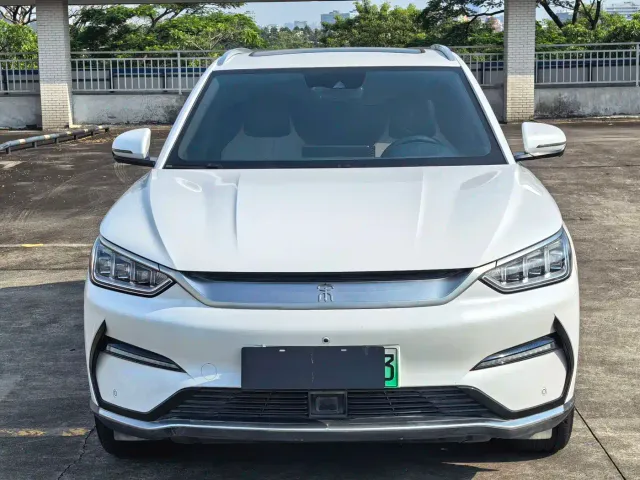 BYD Song PLUS — Фото автомобиля 2