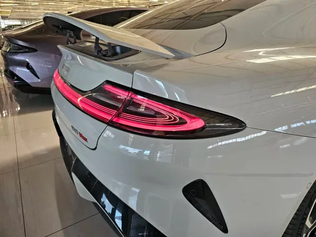 Xiaomi SU7 — Фото автомобиля 9