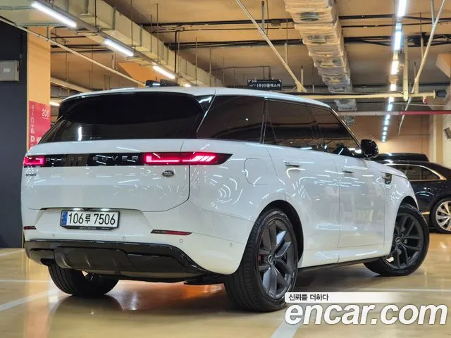 Land Rover Range Rover Sport Generation 3 — Фото автомобиля 4