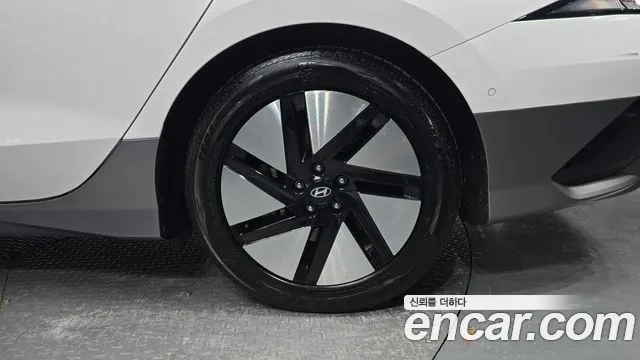 Hyundai Ioniq 6 — Фото автомобиля 5
