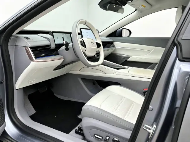 Dongfeng eπ 007 — Фото автомобиля 4