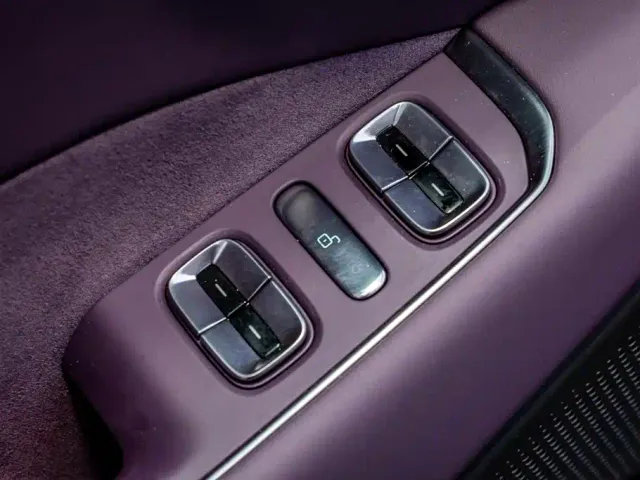 Xpeng P7 — Фото автомобиля 12