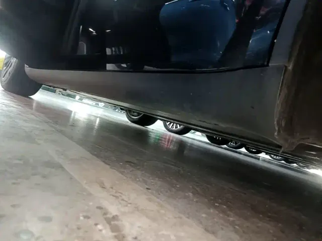 Tesla Model Y — Фото автомобиля 21