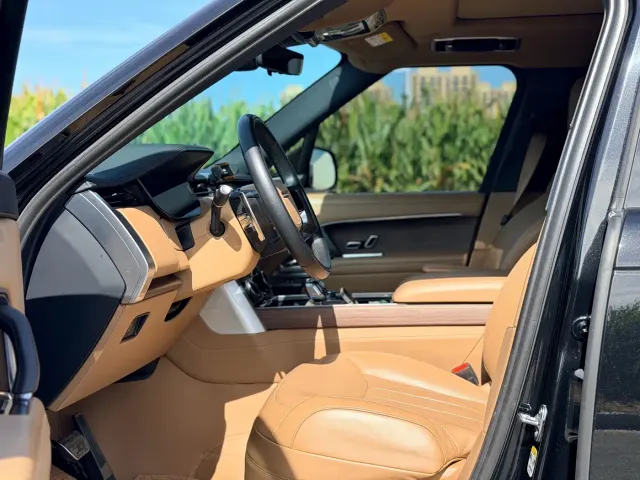 Land Rover Range Rover — Фото автомобиля 5