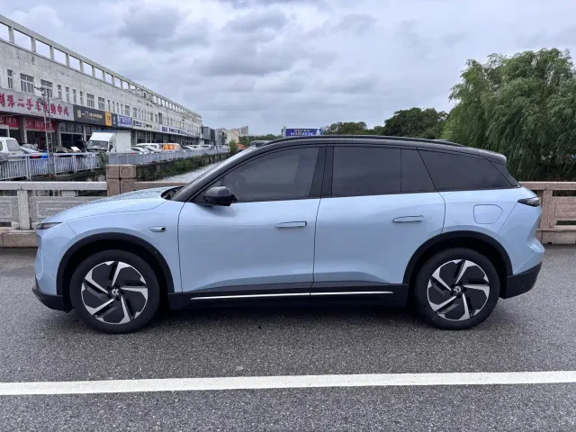Nio ES6 — Фото автомобиля 7