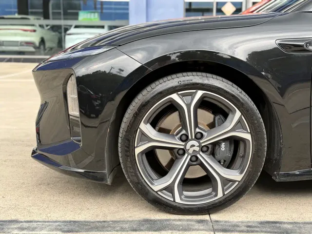 Nio ET5 Touring — Фото автомобиля 4