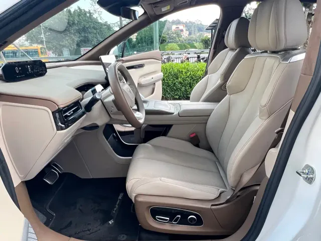 GAC Hyptec HT — Фото автомобиля 13