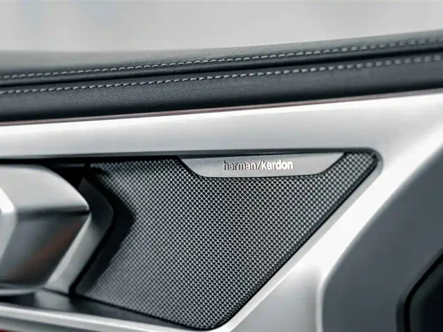 BMW 8 Series — Фото автомобиля 19
