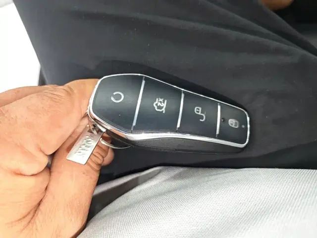 BYD Seal 06 — Фото автомобиля 8