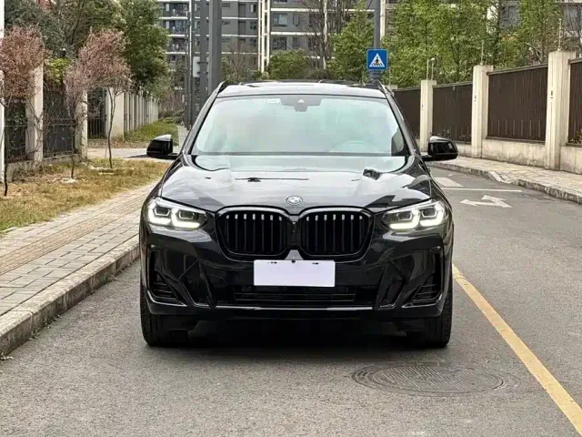 Фотография автомобиля — BMW X3