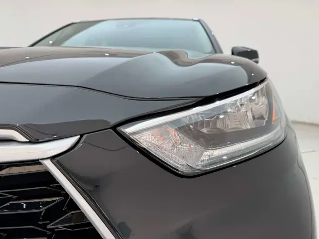 Toyota Highlander — Фото автомобиля 8