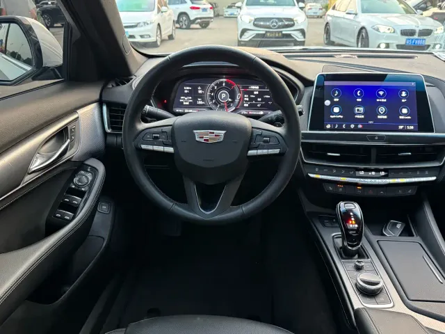 Cadillac CT5 — Фото автомобиля 6