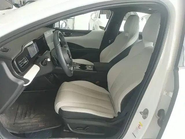 BYD Seal 06 — Фото автомобиля 14