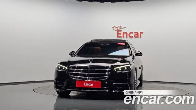 Фотография автомобиля — Mercedes-Benz S-Class